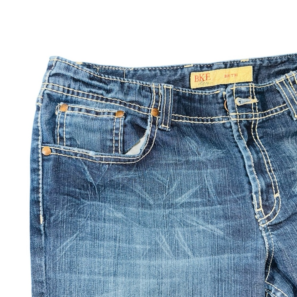 Stylish BKE Britni Women's Bootcut Jeans 32 x 33.5 Lightly Used, Great condition